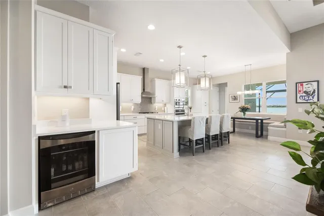 $1,899,000 | 8083 Waterbend Trail, Sarasota, FL 34240