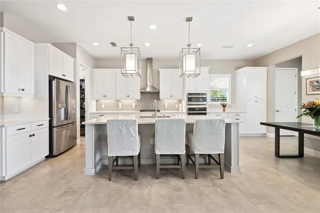 $1,899,000 | 8083 Waterbend Trail, Sarasota, FL 34240