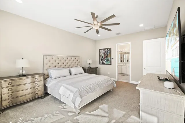 $1,899,000 | 8083 Waterbend Trail, Sarasota, FL 34240