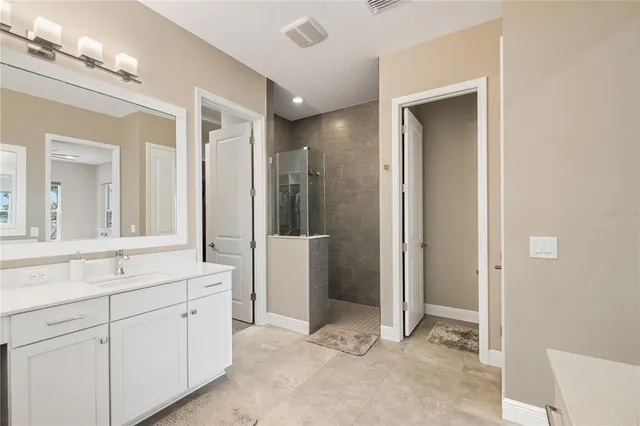 $1,899,000 | 8083 Waterbend Trail, Sarasota, FL 34240