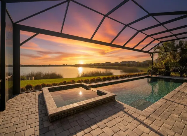 $1,899,000 | 8083 Waterbend Trail, Sarasota, FL 34240