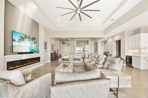 $1,899,000 | 8083 Waterbend Trail, Sarasota, FL 34240