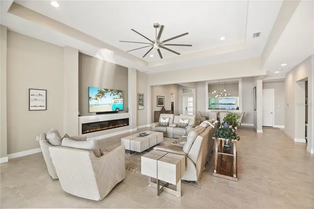 $1,899,000 | 8083 Waterbend Trail, Sarasota, FL 34240