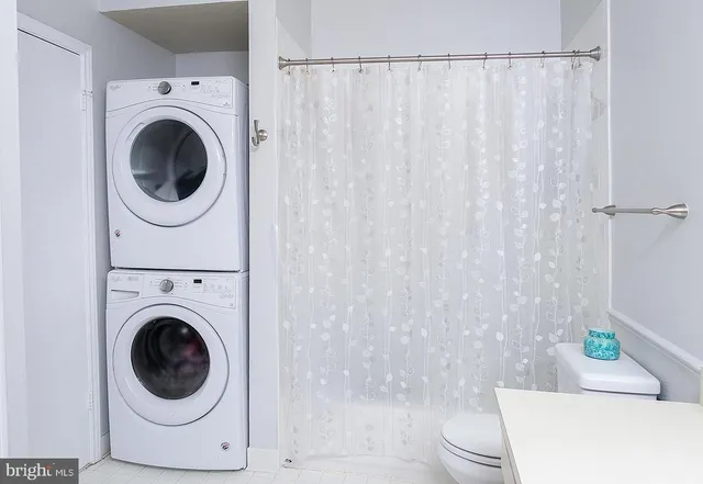 $1,850 | 12156 Penderview Terrace, Unit 1206, Fairfax, VA 22033