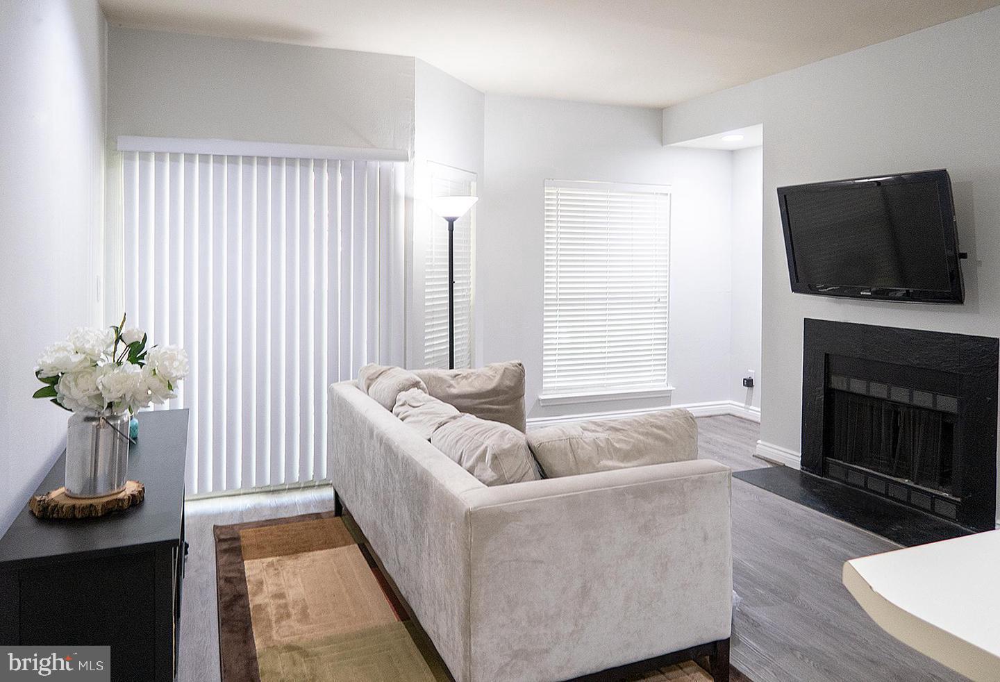 12156 Penderview Terrace, Unit 1206 Fairfax, VA 22033 - Photo 8 of 13