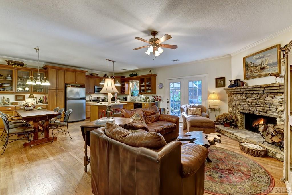 608 Holt Road Highlands, NC 28741 - Photo 5 of 13 Gallery Image 5