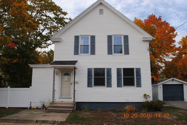 26 Linden Street Rochester, NH 03867 - Photo 1 of 10