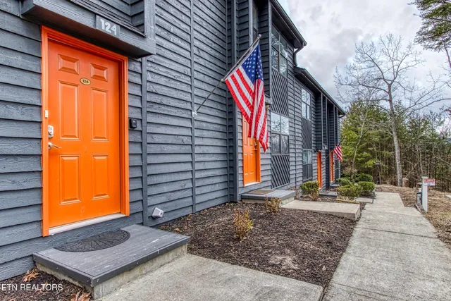 $1,800,000 | 3729 Plaza Way, Unit 121126, Pigeon Forge, TN 37863