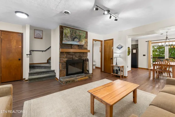 $1,800,000 | 3729 Plaza Way, Unit 121126, Pigeon Forge, TN 37863