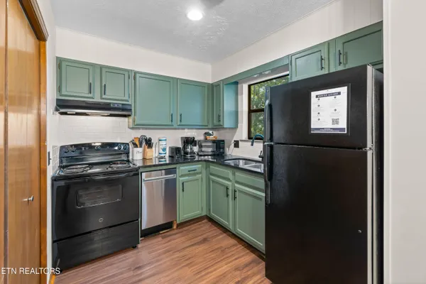 $1,800,000 | 3729 Plaza Way, Unit 121126, Pigeon Forge, TN 37863