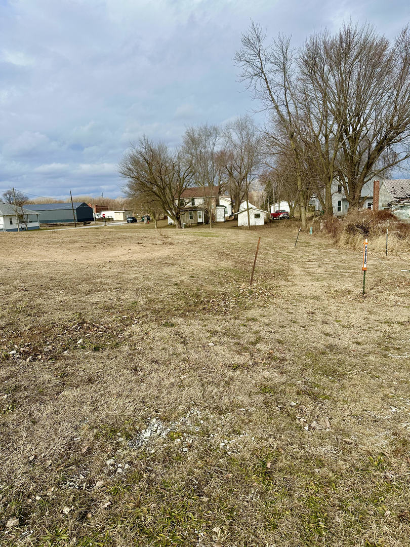 208-210 5th Street Keithsburg, IL 61442 - Photo 2 of 7 a view of lake view