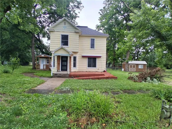 $110,000 | 515 South Cottonwood Street, Iola, KS 66749