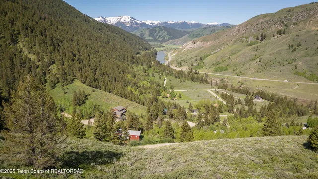$995,000 | 1255 Deer Creek Drive, Jackson, WY 83001