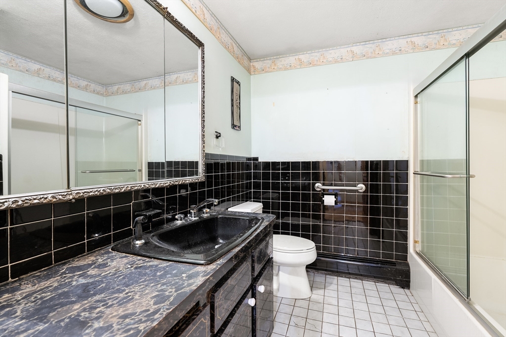 334 Forest Street Raynham, MA 02767 - Photo 25 of 42