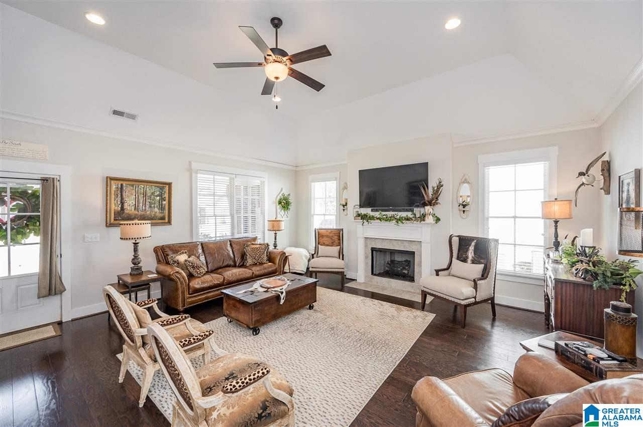607 Grayson Place Chelsea, AL 35043 - Photo 5 of 39