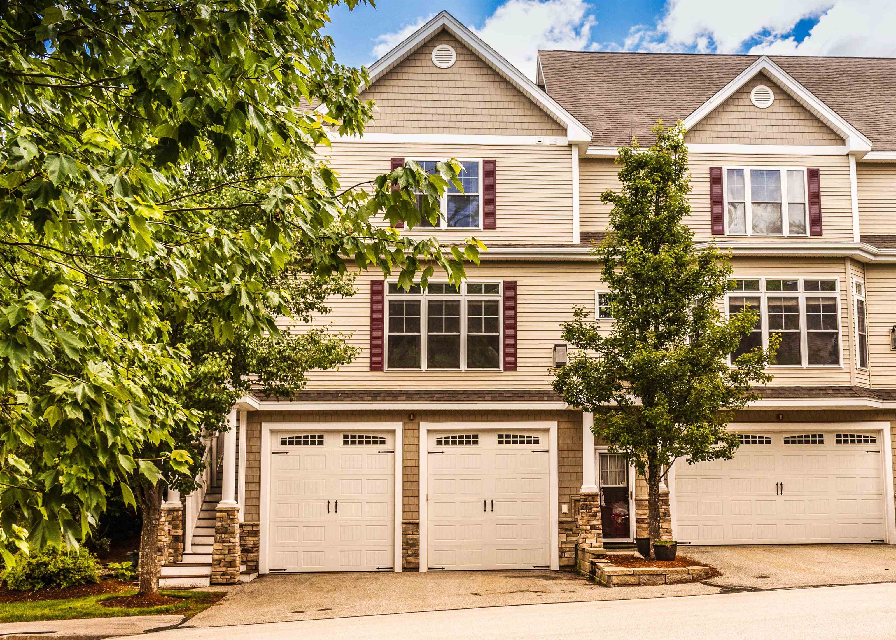 2 Manor Drive, Unit A Hooksett, NH 03106 - Photo 1 of 33