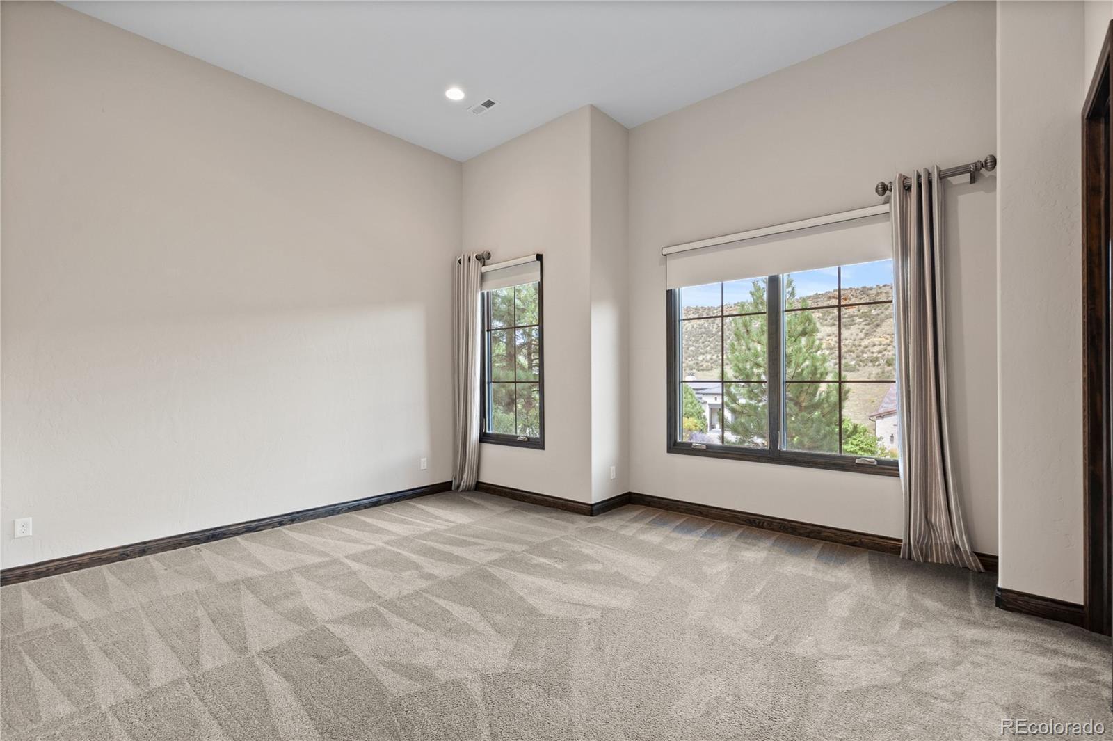 8122 Raphael Lane Littleton, CO 80125 - Photo 27 of 35