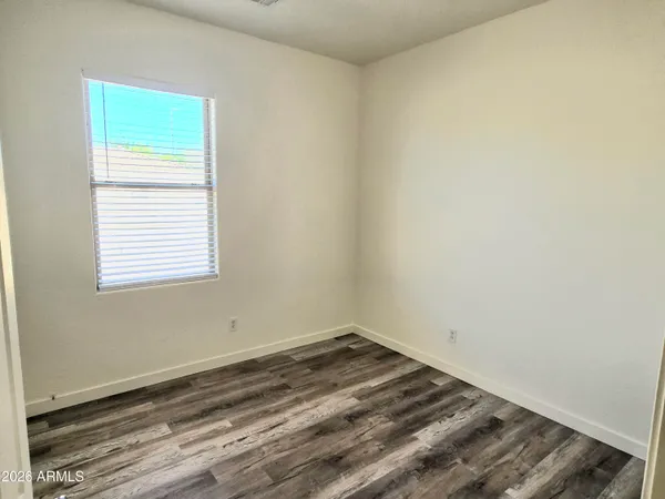 $2,095 | 1784 South Falcon Drive, Gilbert, AZ 85295