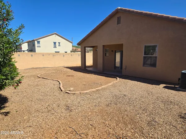 $2,095 | 1784 South Falcon Drive, Gilbert, AZ 85295