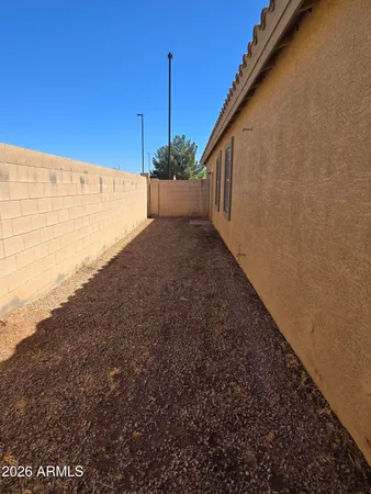 $2,095 | 1784 South Falcon Drive, Gilbert, AZ 85295