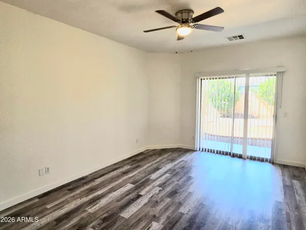 $2,095 | 1784 South Falcon Drive, Gilbert, AZ 85295