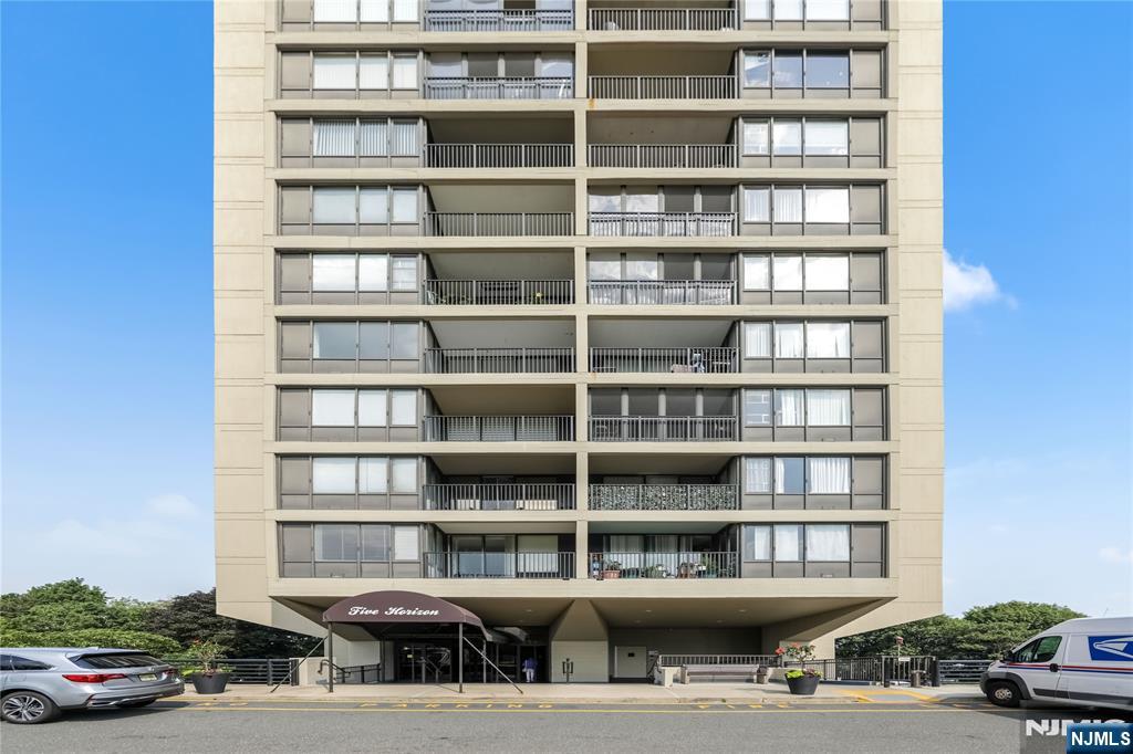 5 Horizon Road, Unit 501 Fort Lee, NJ 07024 - Photo 14 of 29