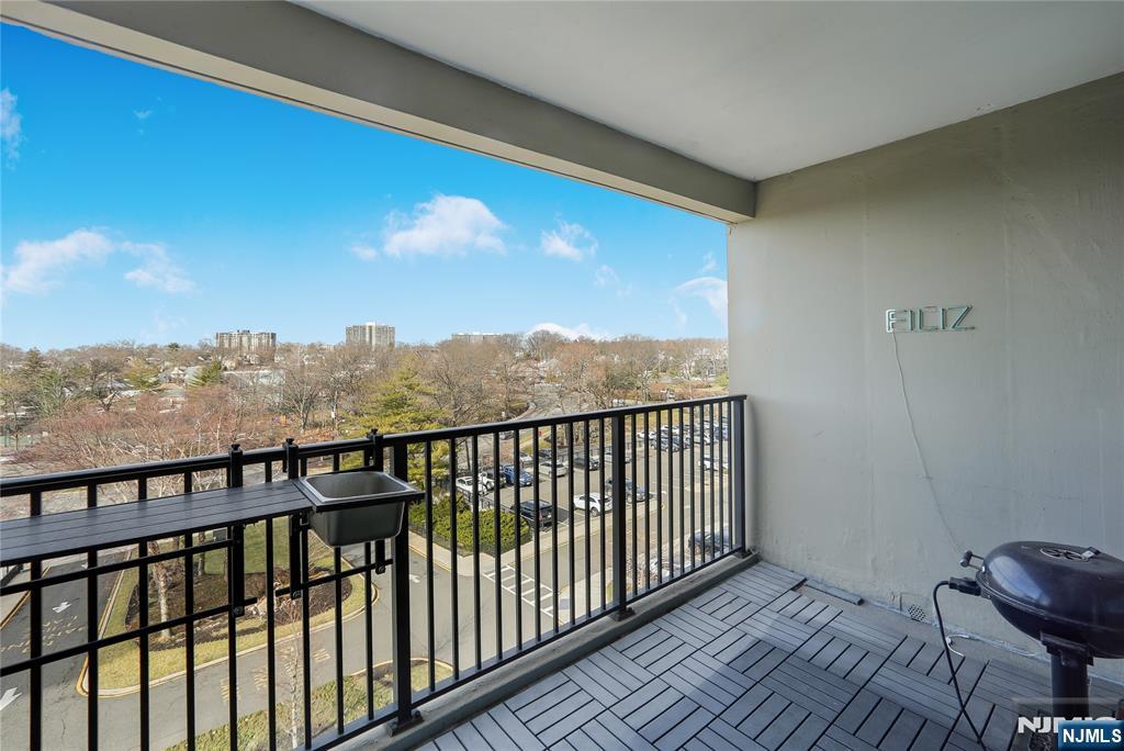 5 Horizon Road, Unit 501 Fort Lee, NJ 07024 - Photo 18 of 29