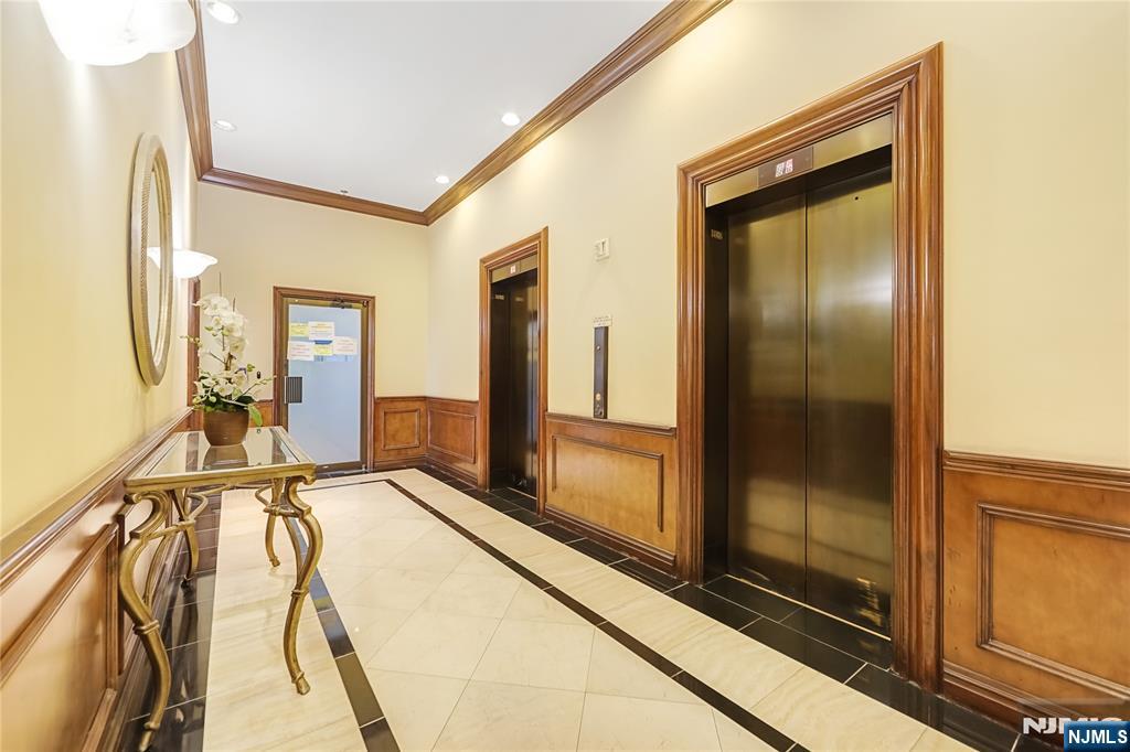 5 Horizon Road, Unit 501 Fort Lee, NJ 07024 - Photo 4 of 29