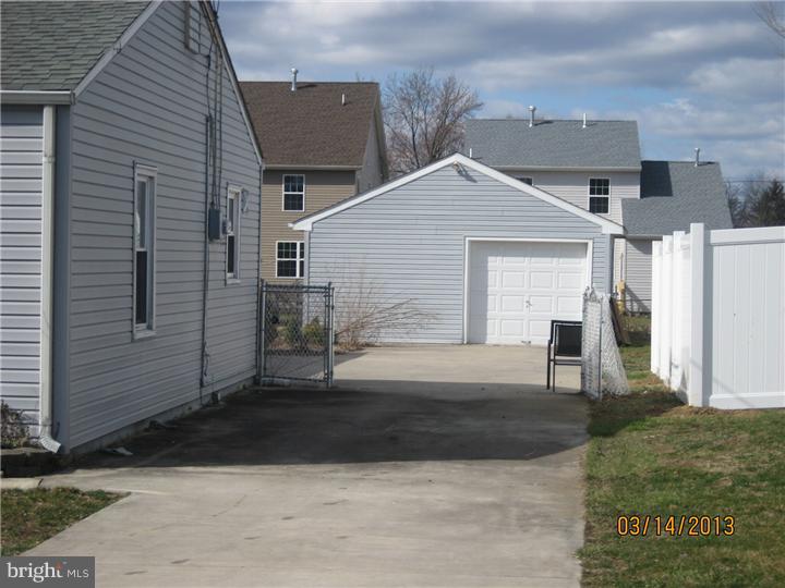 849 Rambler Avenue Runnemede, NJ 08078 - Photo 2 of 13 Exterior Side