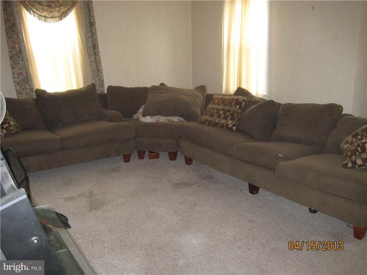 849 Rambler Avenue Runnemede, NJ 08078 - Photo 8 of 13 Living Room