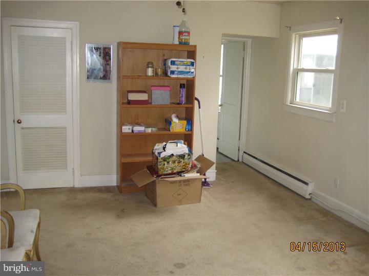 849 Rambler Avenue Runnemede, NJ 08078 - Photo 9 of 13 Family Room