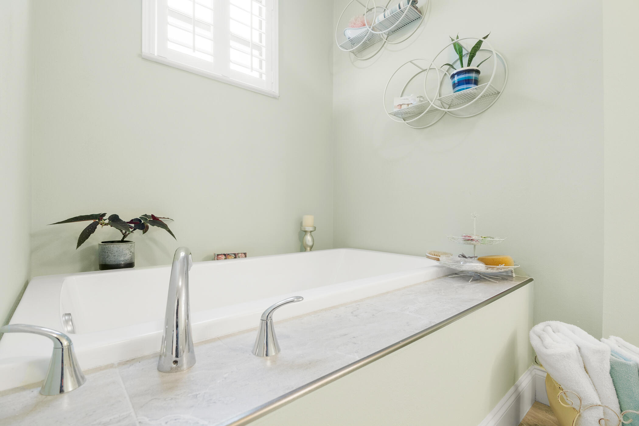 849 Gardener Road Rockledge, FL 32955 - Photo 14 of 31 Primary Bath Soaking Tub