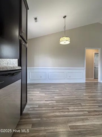 $1,700 | 410 Bristol Lane, Hubert, NC 28539