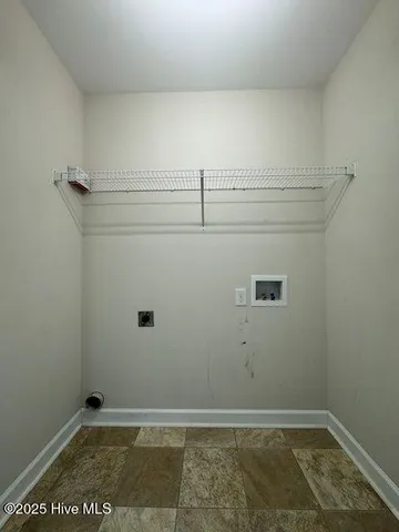 $1,700 | 410 Bristol Lane, Hubert, NC 28539