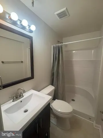 $2,900 | 225 Foxmanor Lane, Glen Burnie, MD 21061