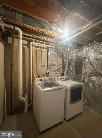 $2,900 | 225 Foxmanor Lane, Glen Burnie, MD 21061