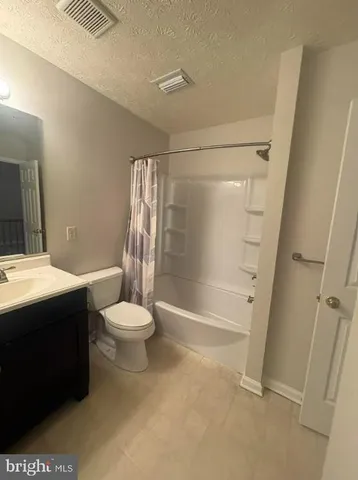 $2,900 | 225 Foxmanor Lane, Glen Burnie, MD 21061