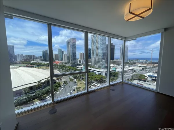 $4,500 | 888 Kapiolani Boulevard, Unit 1603, Honolulu, HI 96813