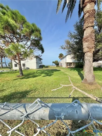 a view of an outdoor space