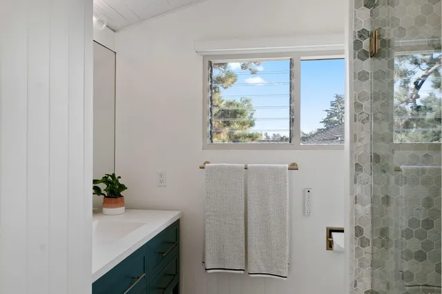 $4,950,000 | 180 Hermosillo Road, Montecito, CA 93108