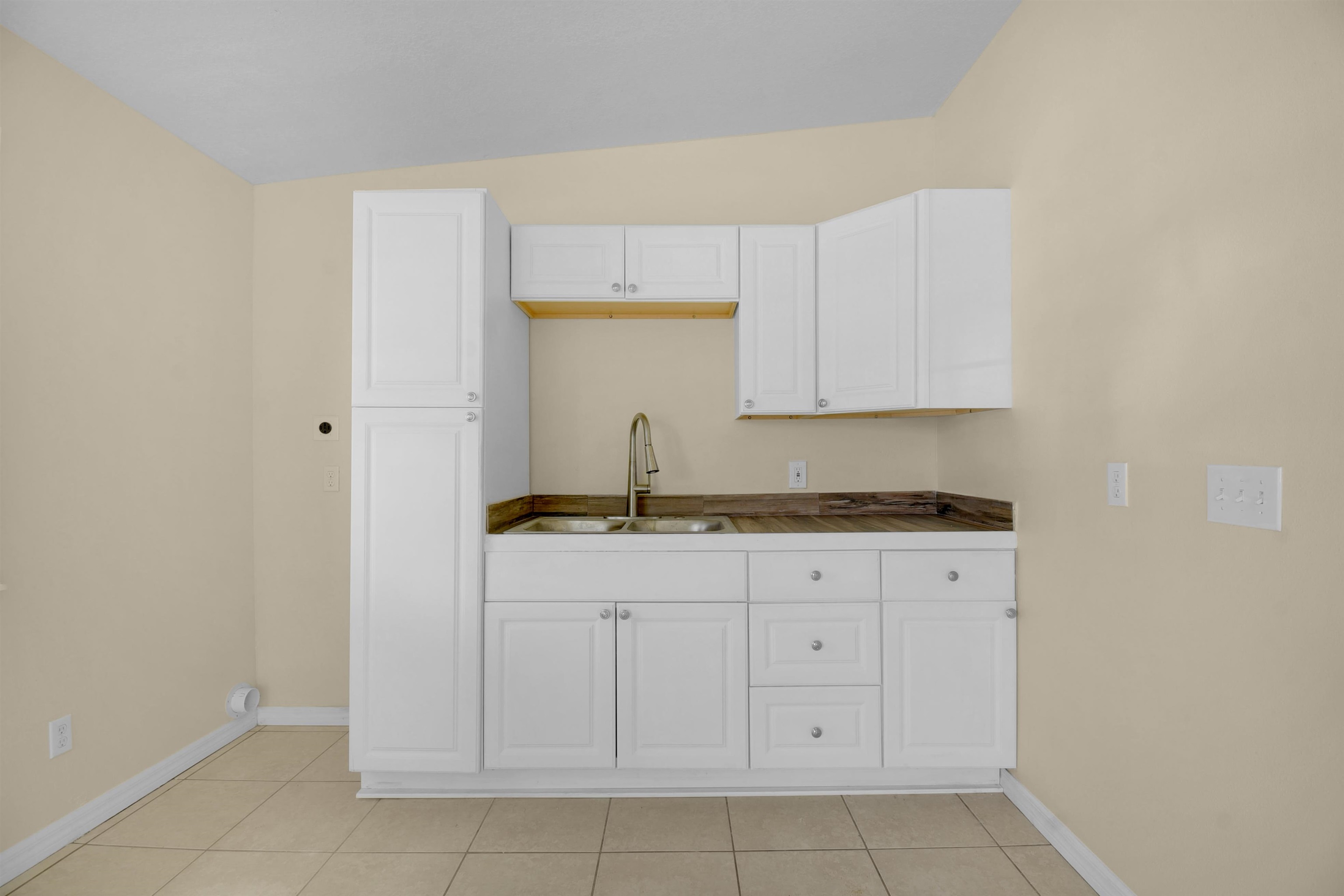 228 Spring Street St. Augustine, FL 32084 - Photo 24 of 38 Can also be a nice space for a refrigerator