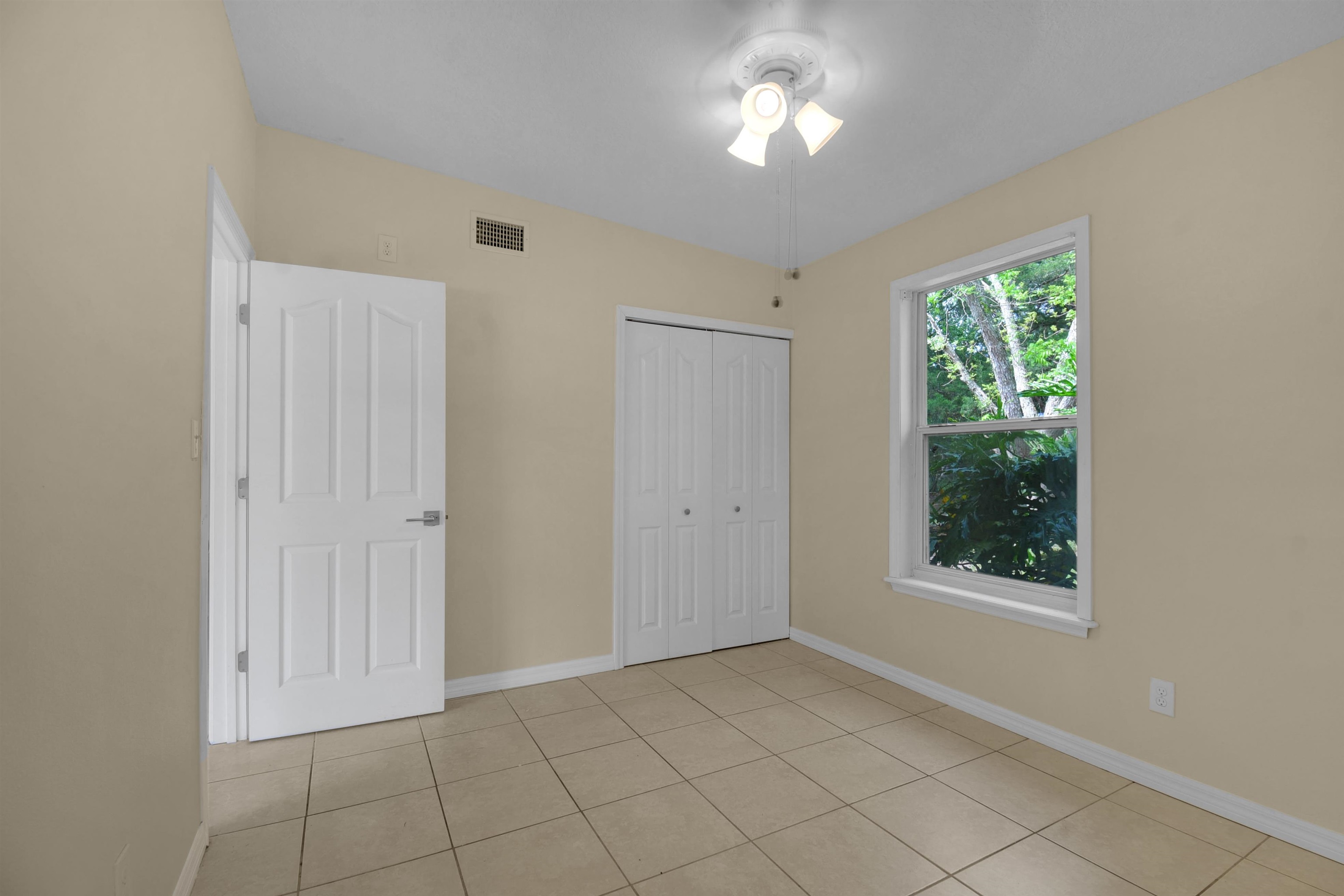 228 Spring Street St. Augustine, FL 32084 - Photo 28 of 38 Block concrete home so well insulated