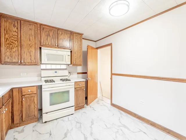 $314,900 | 6741 South Kolmar Avenue, Chicago, IL 60629