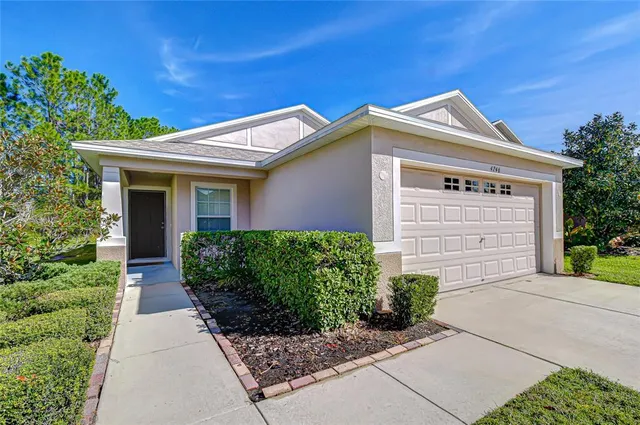 $349,999 | 4246 Warwick Hills Drive, Wesley Chapel, FL 33543