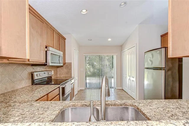 $349,999 | 4246 Warwick Hills Drive, Wesley Chapel, FL 33543