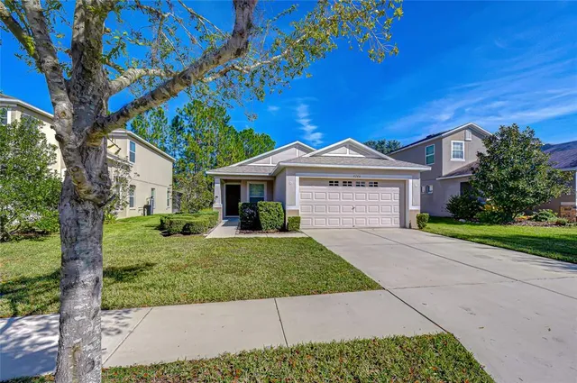 $349,999 | 4246 Warwick Hills Drive, Wesley Chapel, FL 33543