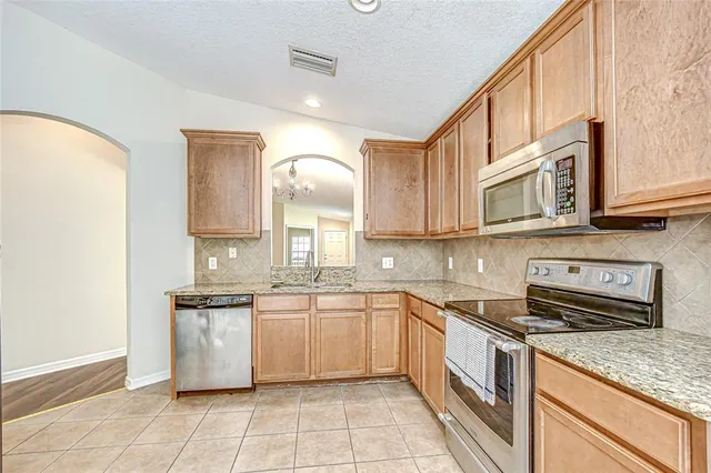 $349,999 | 4246 Warwick Hills Drive, Wesley Chapel, FL 33543