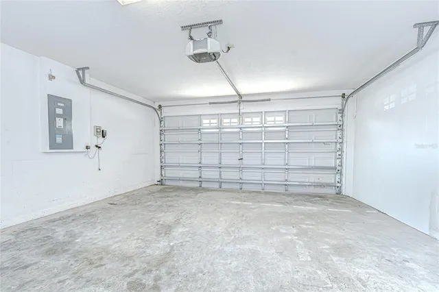 $349,999 | 4246 Warwick Hills Drive, Wesley Chapel, FL 33543