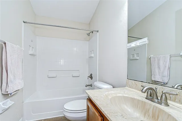 $349,999 | 4246 Warwick Hills Drive, Wesley Chapel, FL 33543