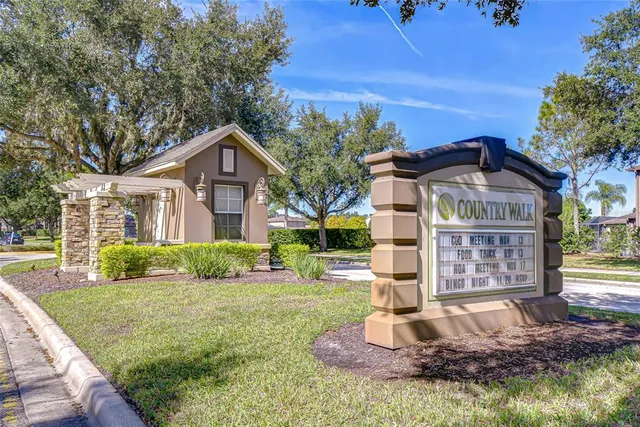 $349,999 | 4246 Warwick Hills Drive, Wesley Chapel, FL 33543